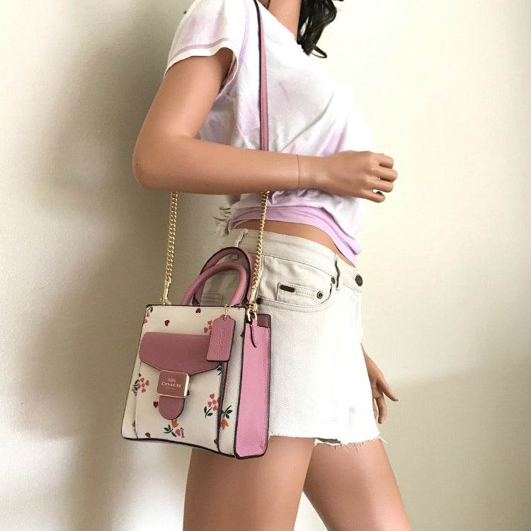 Сумка женская Coach Pepper 17 Heart Petal Print Magnetic - Boxette Shop