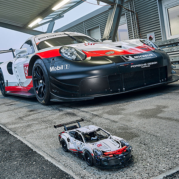 LEGO x Porsche "Porsche 911 RSR poyga mashinasi"