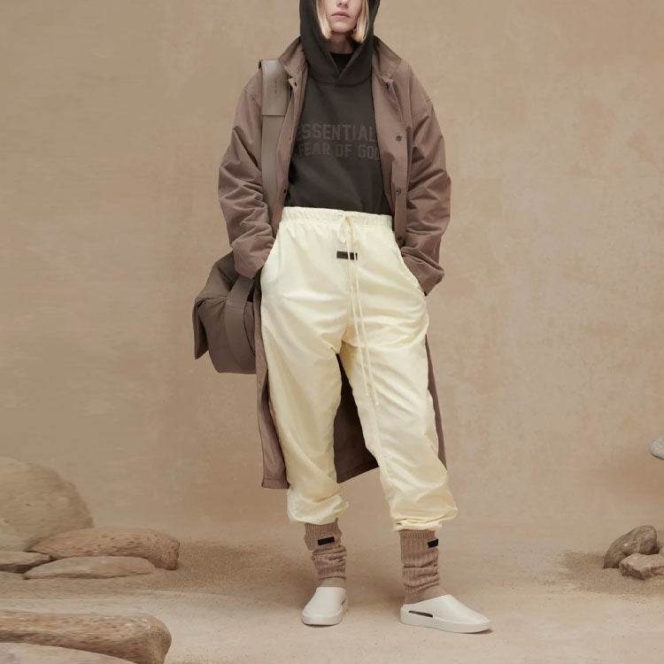 Пальто Fear of God Essentials FW22 - Boxette Shop