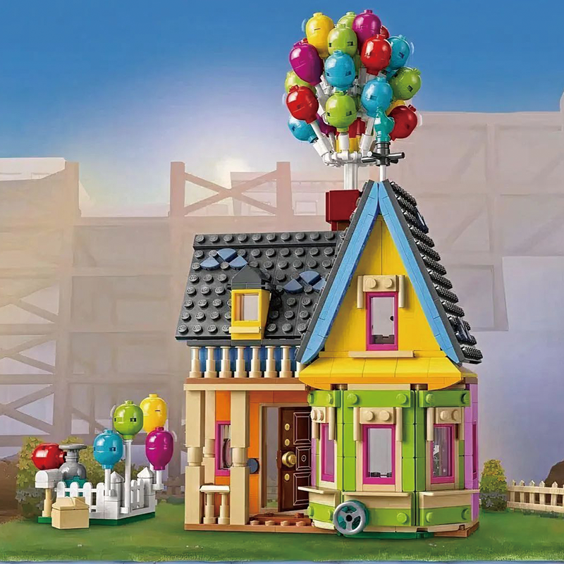 LEGO Disney uchuvchi uyi