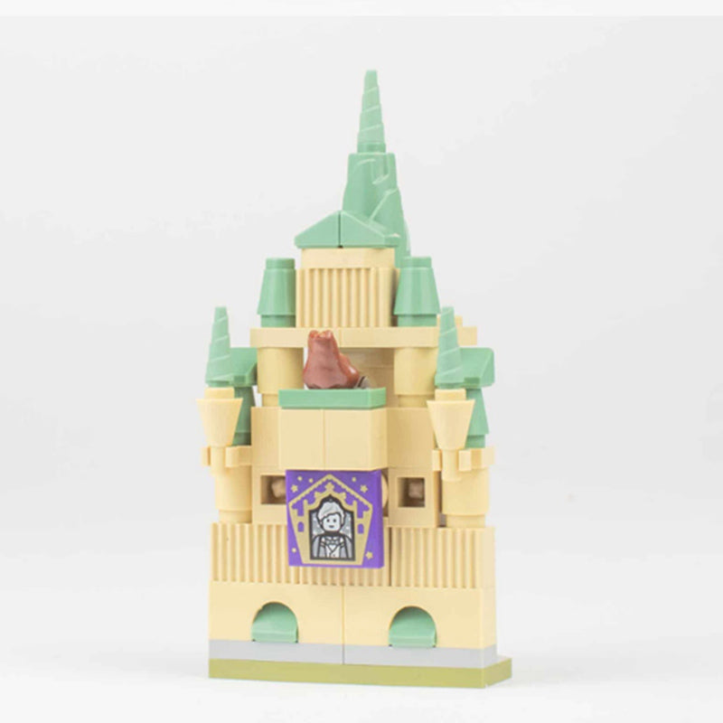 LEGO Garri Potter miniatyurasi Garri Potter va Xogvarts qal'asi (30435)