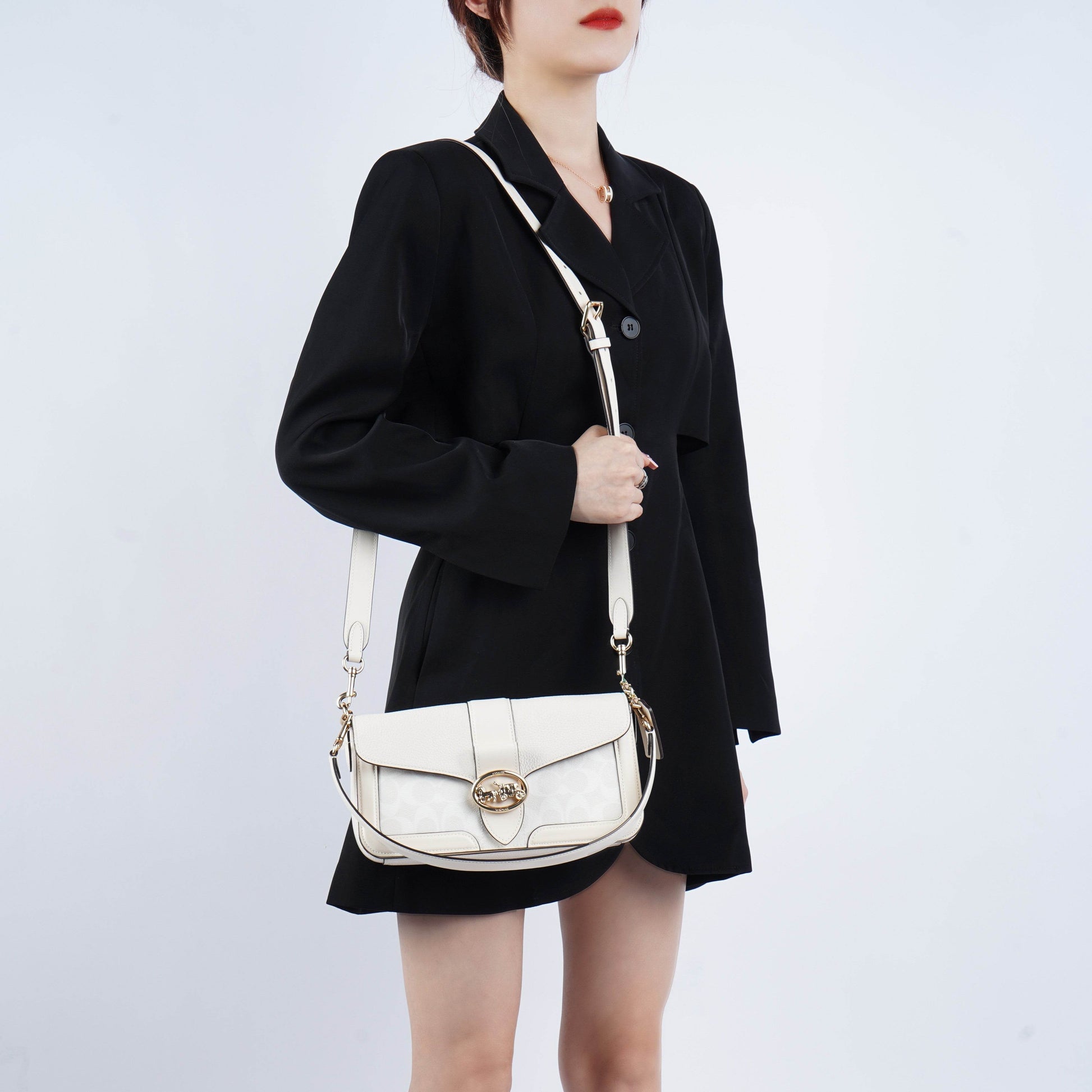 Сумка женская Coach Georgie 27 Classic Carriage Buckle Coated - Boxette Shop