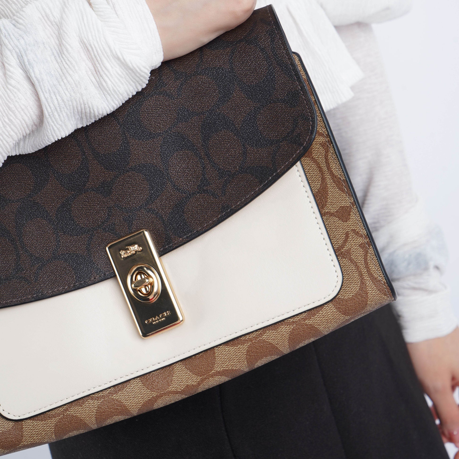 Сумка женская Coach Lane 26 Colour Block Chain Coated - Boxette Shop