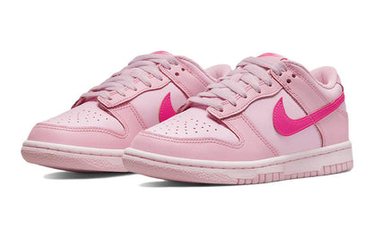 Nike Dunk "Triple Pink" ayollar krossovkalari