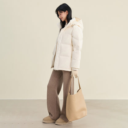 Qor uchib tushadigan kurtka