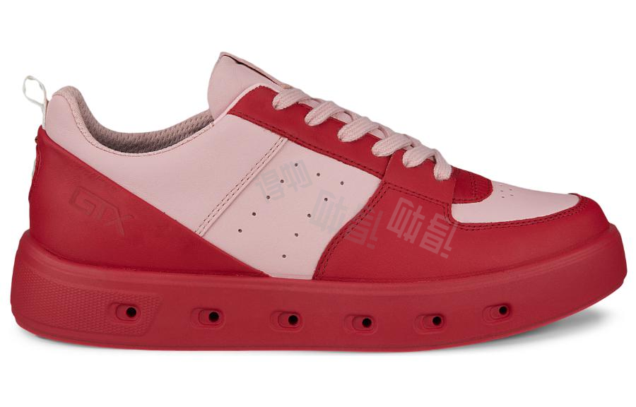 Кроссовки женские ECCO