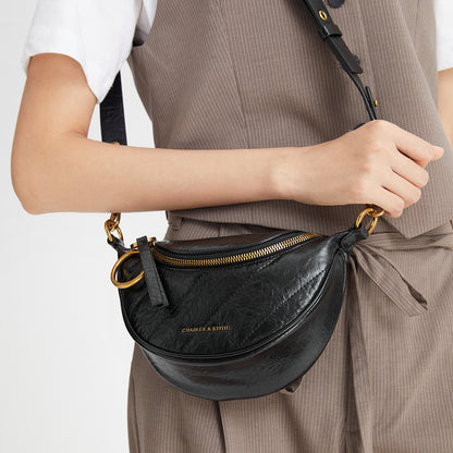 Сумка женская Charles & Keith Saddle