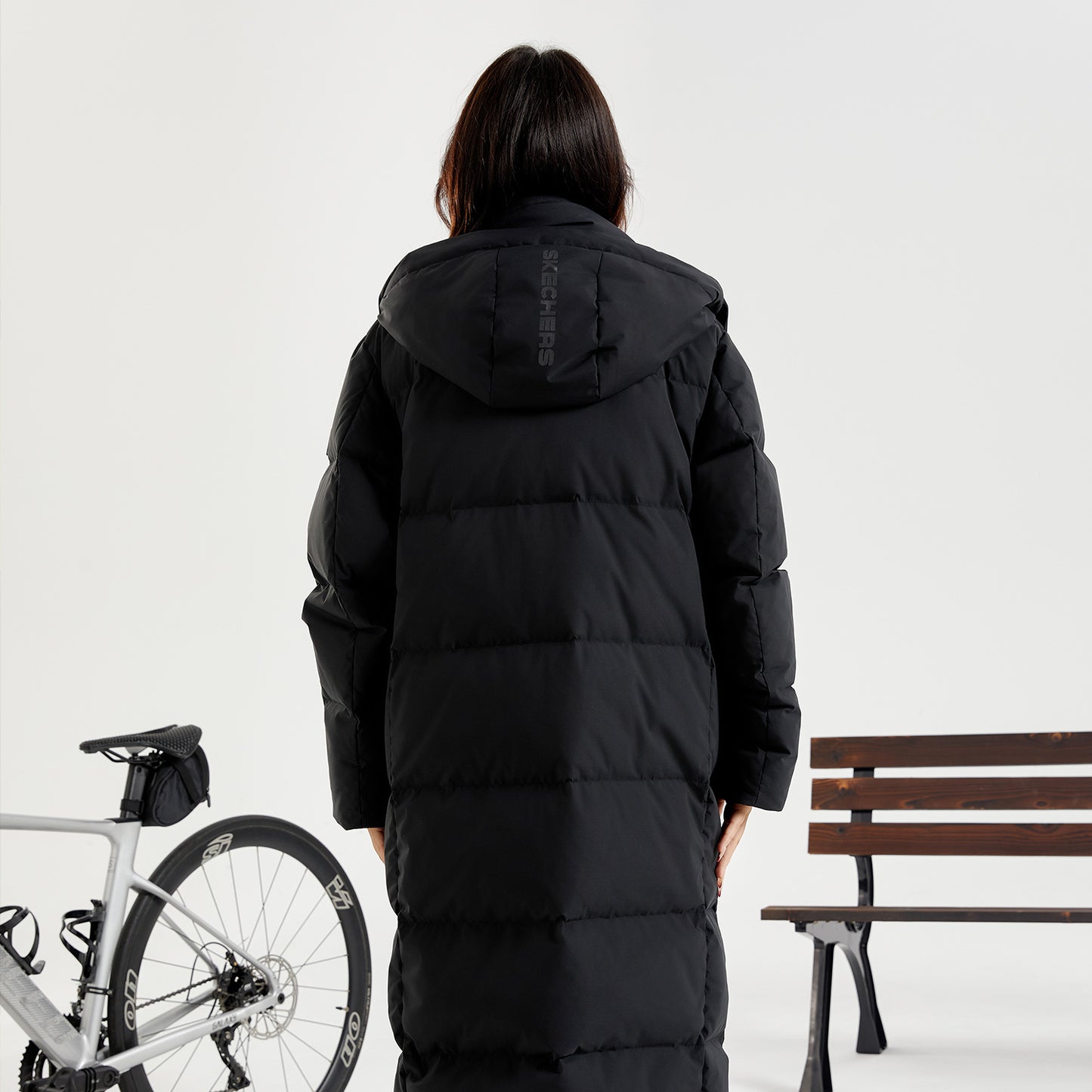 Пуховик женский Skechers