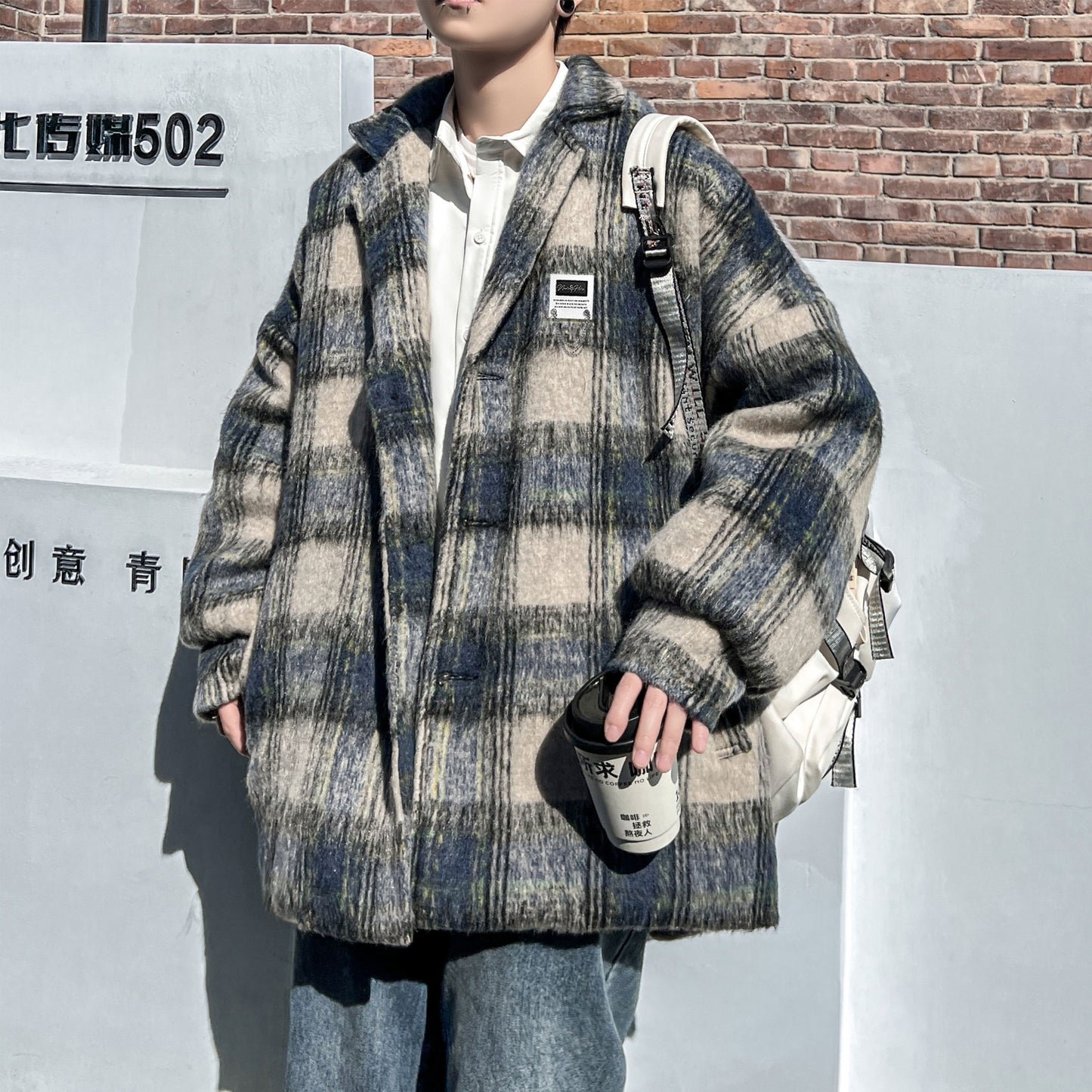 Tvid plashli koreys kurtkasi bu yerga yaqin Amerika retro yuqori ko'cha trendi bo'shashmasdan qulay uchuvchi murabbiyi bir ko'krakli katta qalinlashgan uzun yengli kurtka yuqori tasodifiy sayohat dangasa shamol ochiq sport oddiy ko'p qirrali palto m