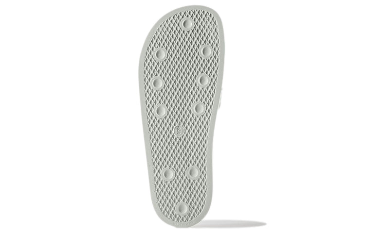 Adidas originals adilette slides удобные повседневные тапочки серые