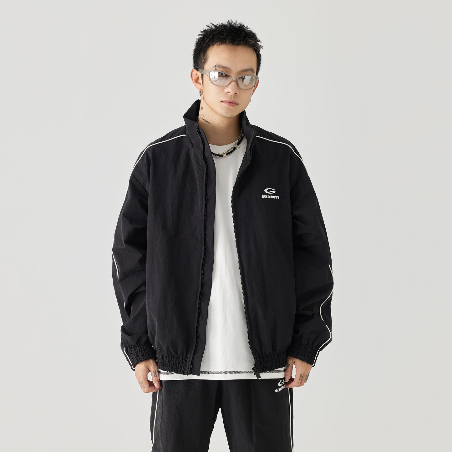 Erkaklar golf kross ko'ylagi