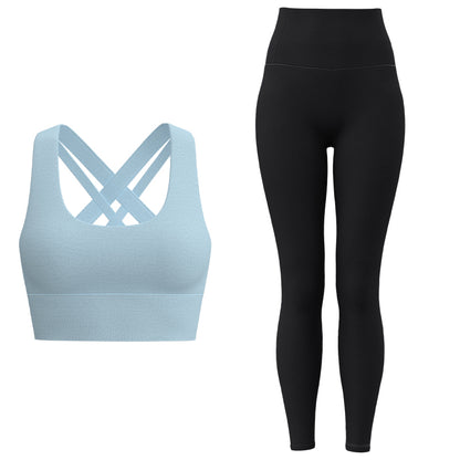 FARO ayollar sport kostyumi