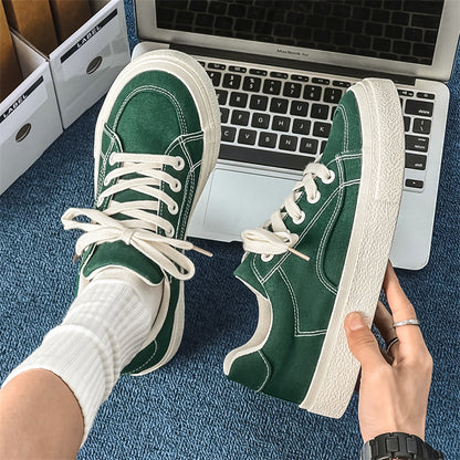 Erkaklar uchun Kaiser krossovkalari