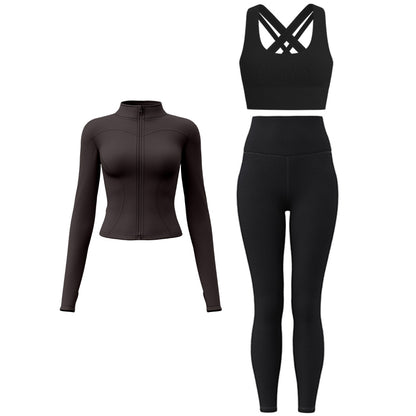 FARO ayollar sport kostyumi