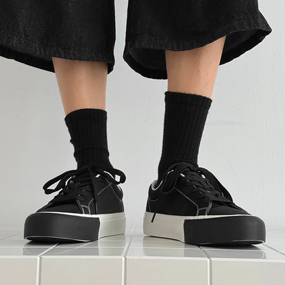 Vanssi krossovkalari