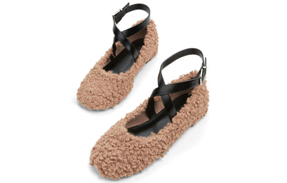 Charlz va Keyt ayollar balet kvartiralari