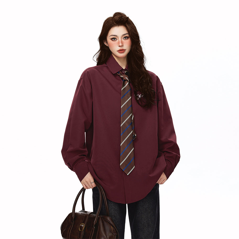 Pal ongaco pal ongaco Amerika yuqori ko'cha asosiy modellari oddiy sof paxta tanasi harflari brend logotipi bosma erkin tasodifiy universal koreys tekis rangli lapel uzun yengli ko'ylaklar bir xil modellar bilan erkaklar va ayollar