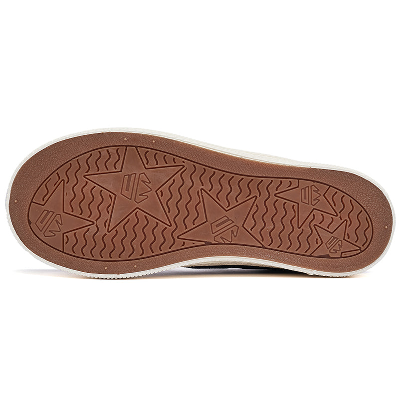 AAA 1955-yildan beri krossovkalar