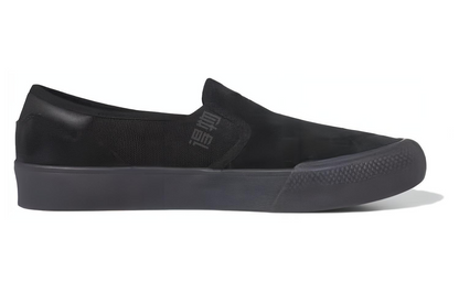 Ayollar krossovkalari va Adidas Shmoofoil
