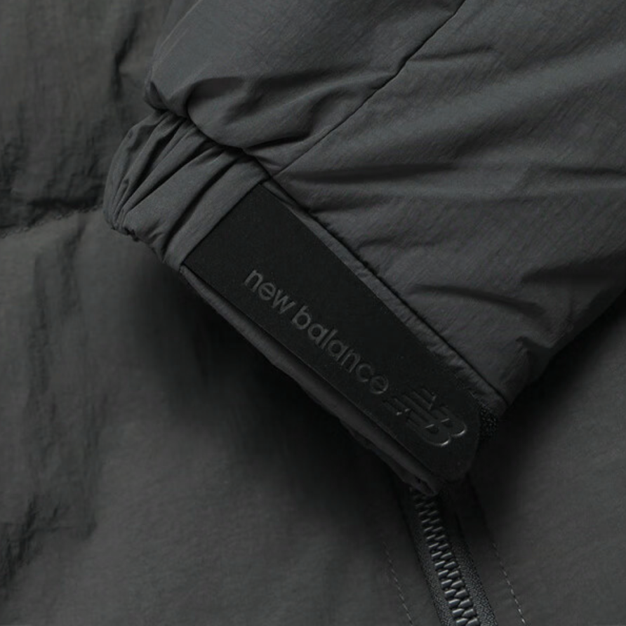 New Balance pastki kurtkasi