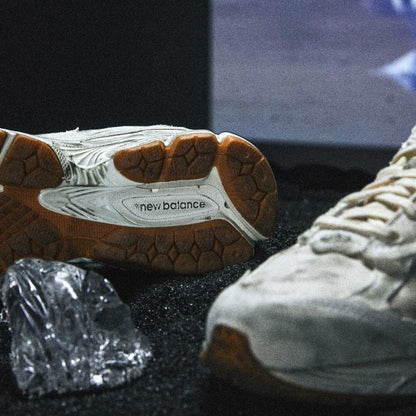 Кроссовки New Balance NB 2002R "Refined Future"