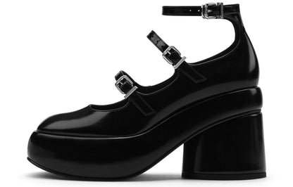 Charlz va Keyt ayollar poyabzali