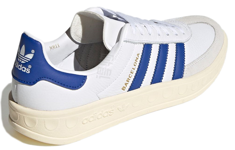 Adidas Barcelona past-top erkaklar krossovkalari va shortilari