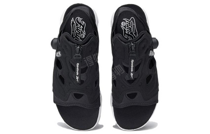 Сандалии женские Reebok Instapump Fury