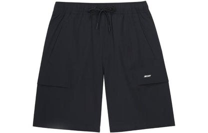 New Balance erkaklar uchun qora tekis to'rli shortilar