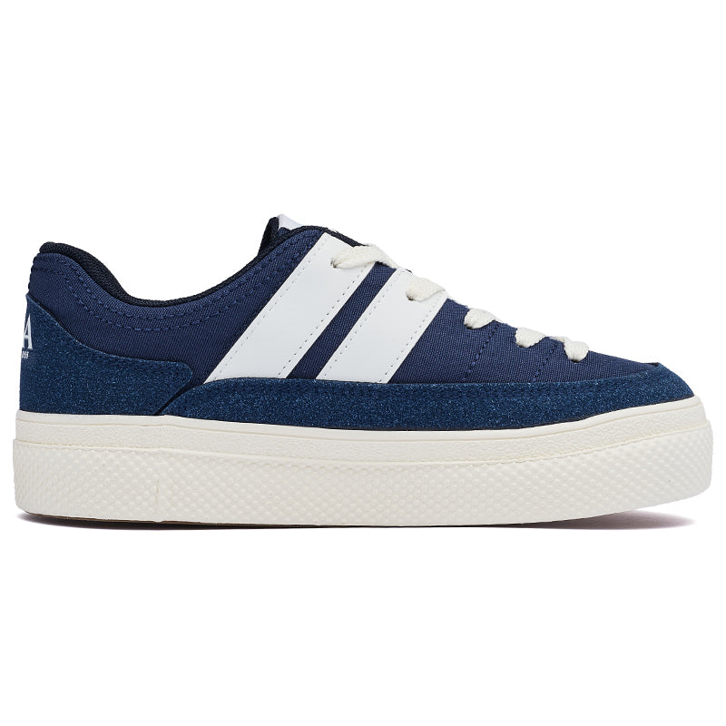 AAA 1955-yildan beri krossovkalar