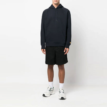 Carhartt wip logotipi kashta tikilgan uzun yengli erkaklar qora kozok