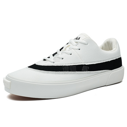 Erkaklar AAA 1955-yildan beri krossovkalar