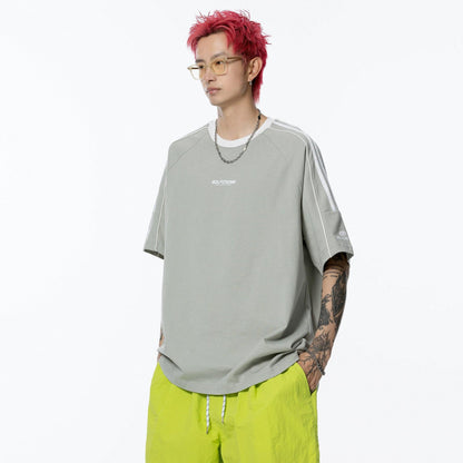 Kollej uslubidagi golfkross rangli to'qnashuv lentasi chiziqli yelkali yengli dumaloq bo'yinli qisqa yengli futbolka bir xil paragrafli erkaklar va ayollar