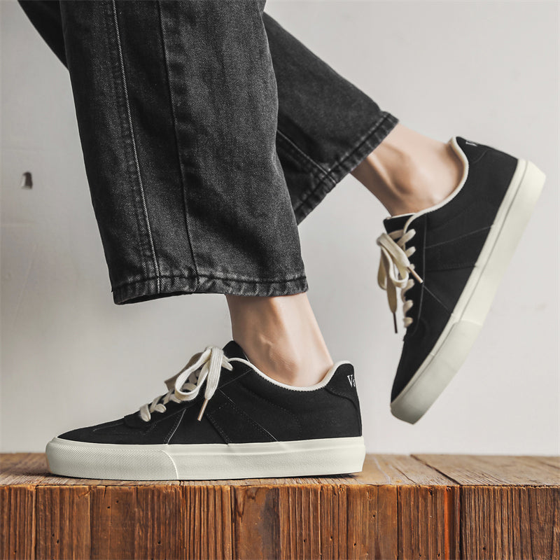 Vanssi kiygan krossovkalar