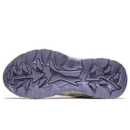 Ayollar uchun tuya krossovkalari