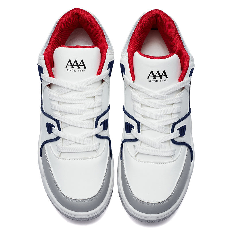 Erkaklar AAA 1955-yildan beri krossovkalar