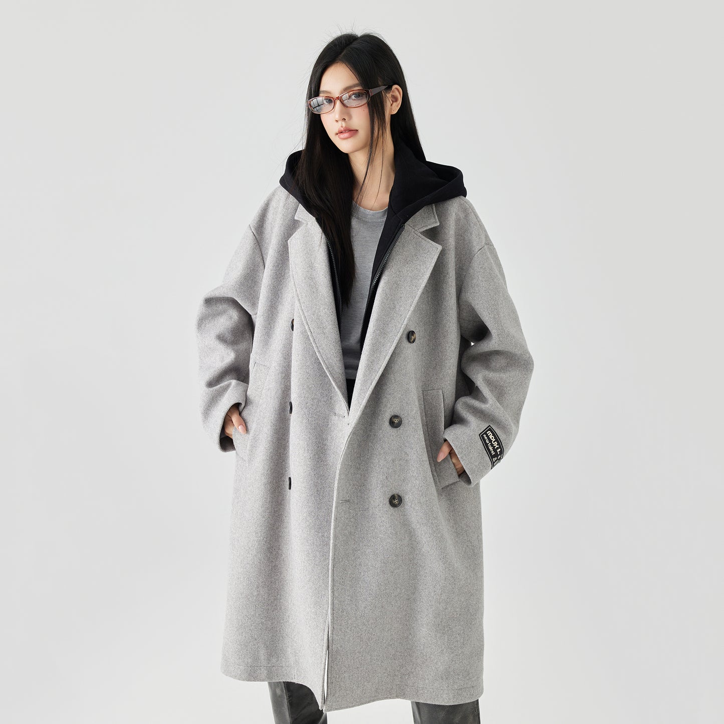 Mpux bir xil modeldagi soxta ikki qismli ikki ko'krak qafasi bo'shashgan oddiy tvid ko'ylagi