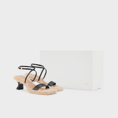 Charlz va Keyt ayollar sandallari