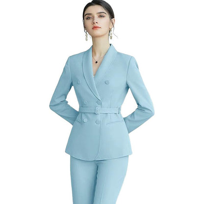 Bir ro'mol odob kommutatsiyasi yorqin katta ayol qahramoni shahar go'zalligi ish joyida martaba ish kiyimi erta bahor egasi menejeri tibbiyot o'qituvchisi uzun rasmiy kostyum shim kostyum ayollar