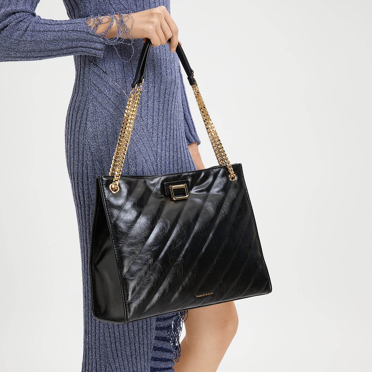 Сумка женская Charles&Keith Capacity Quilted Chain S - Boxette Shop