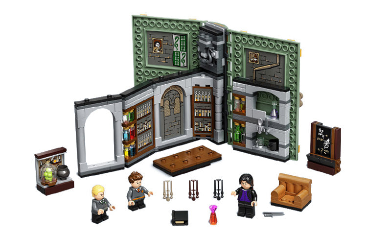 LEGO Garri Potter "Xogvarts qahramonlari: iksirlar sinfi" (76383)