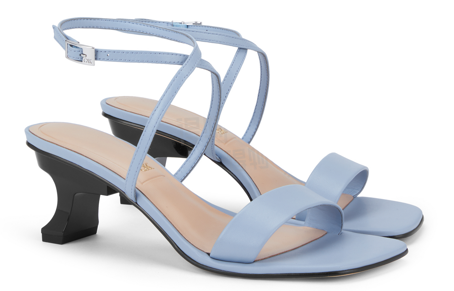 Charlz va Keyt ayollar sandallari