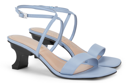 Charlz va Keyt ayollar sandallari