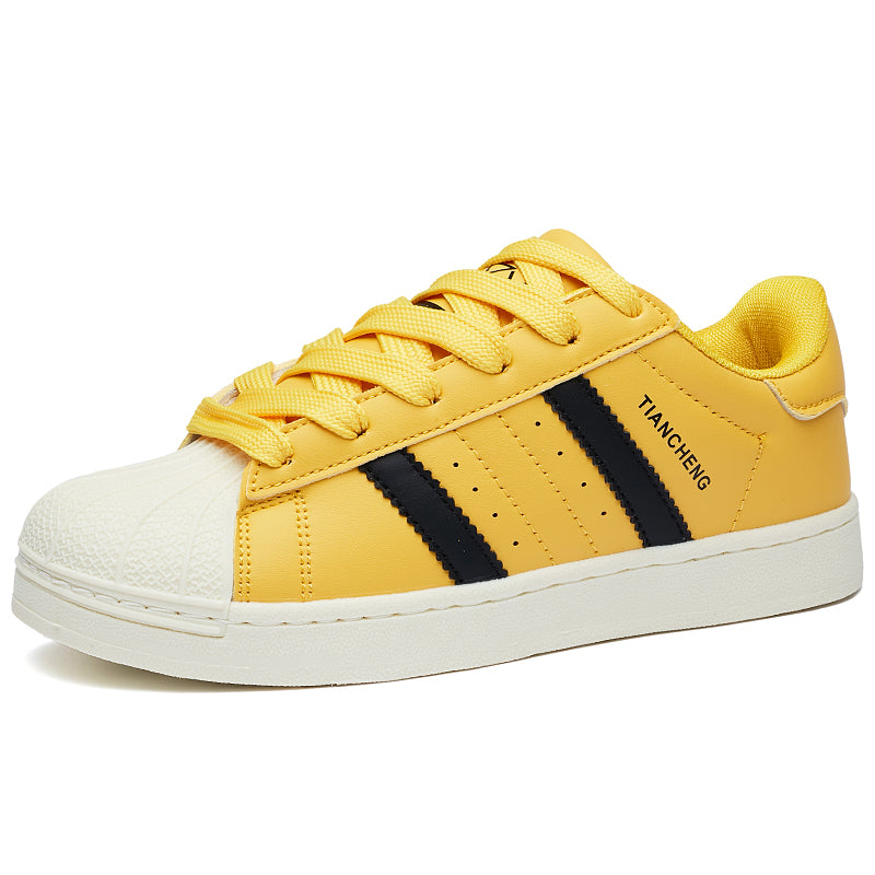 AAA 1955-yildan beri krossovkalar