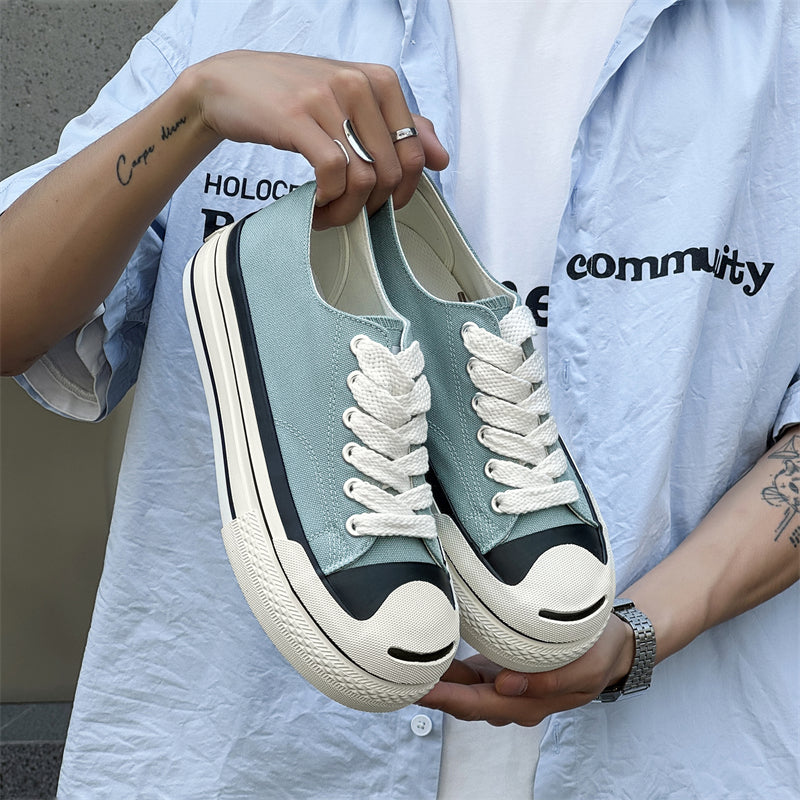 AAA 1955-yildan beri krossovkalar