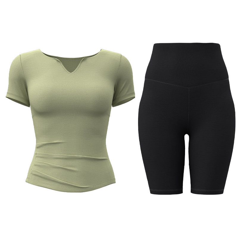 FARO ayollar sport kostyumi