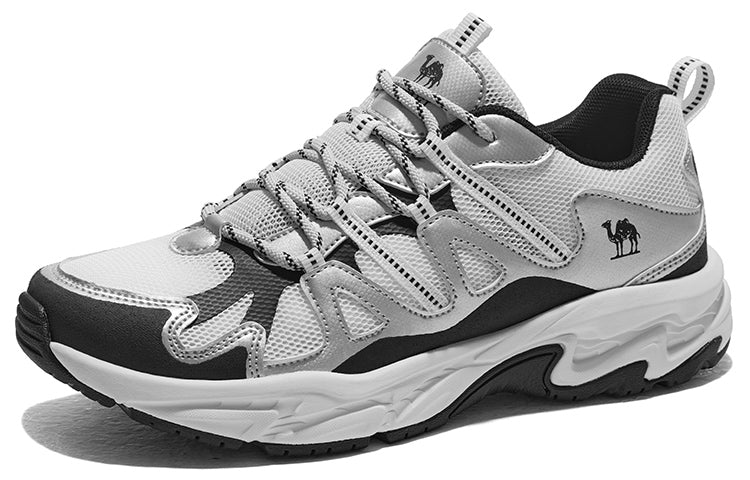 Ayollar uchun tuya krossovkalari