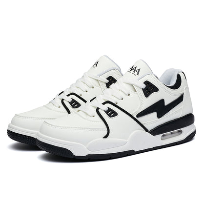 Erkaklar AAA 1955-yildan beri krossovkalar