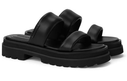 Charlz va Keyt ayollar flip-floplari