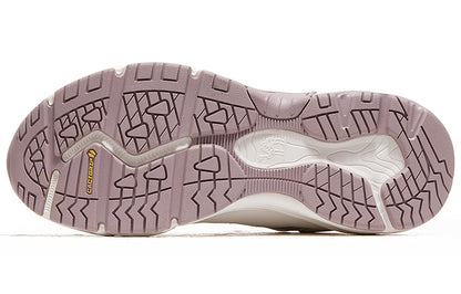 Ayollar uchun tuya krossovkalari